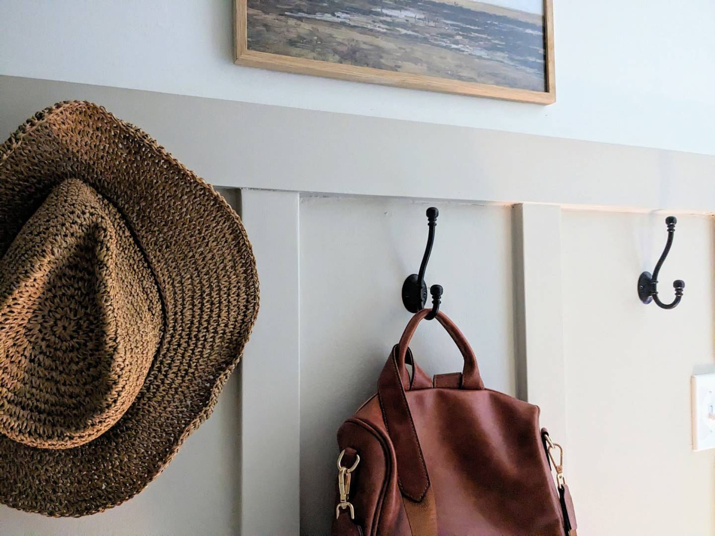 coat-hooks.jpg (928 KB)